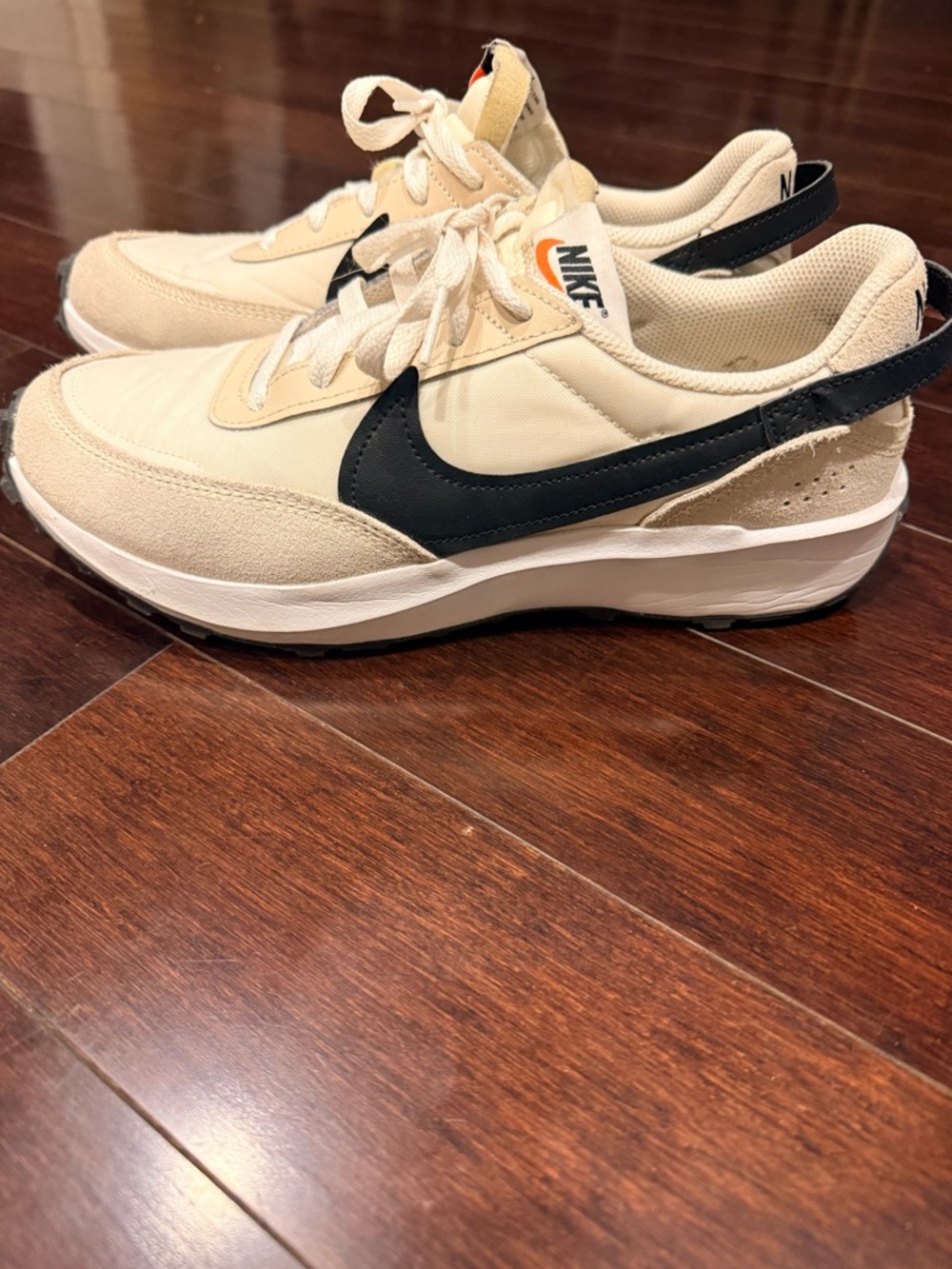 Nike Cream and Black Racer Low-Top Sneakers